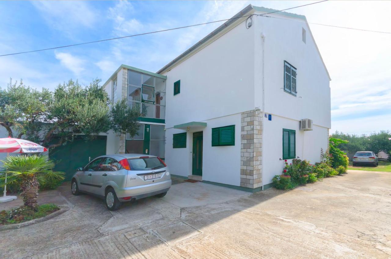 Apartments Secret Garden Vodice Luaran gambar